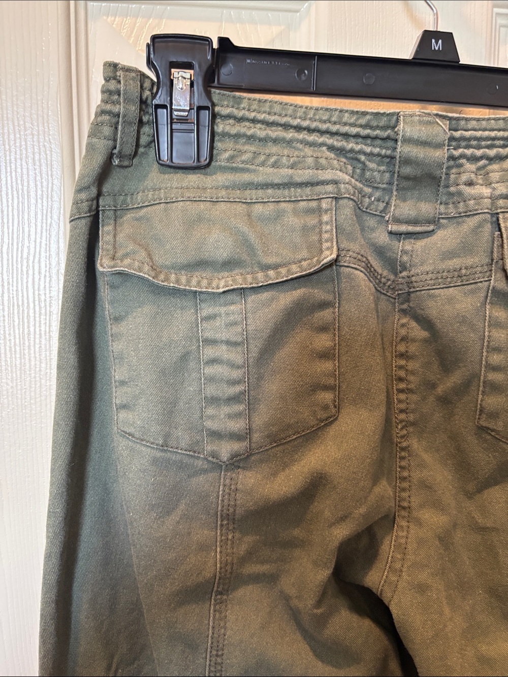 Brandy Melville Olive Green Kim Low-Rise Cargo Pants Utility Trousers size S - Picture 7 of 8